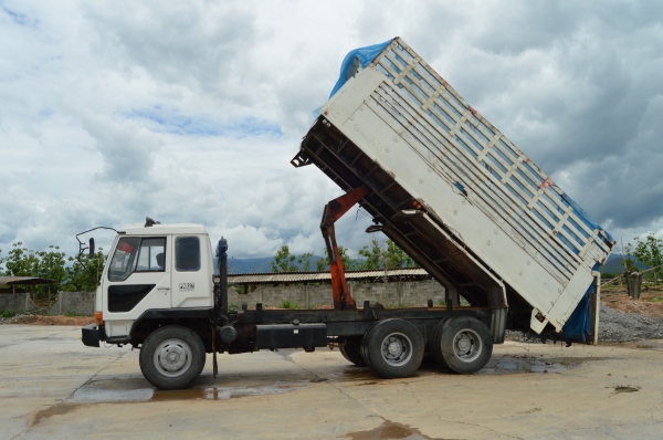 ขายรถ 10 ล้อ ดั้ม FUSO 195 แรง เพลาเดียว