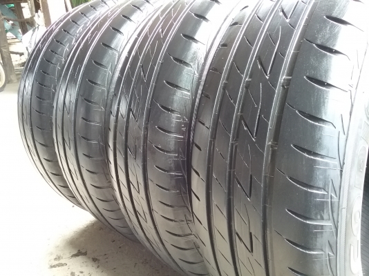 ยางBRIDGESTONE รุ่น Ecopia EP200 215  60R16 ปี2015คุ้มถูกมาก