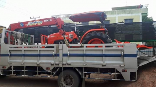 ปัญญาแทรคเตอร์..จัดมาให้ครับ ด่วน!!!คูโบต้า L4708SP พร้อมใบมีดFD185พร้อมโรตาลี่ตราช้างRX182 เล่มทะเบียนพร้อมจัดส่ง อ.ตะพานหิน จ.พิจิตร
