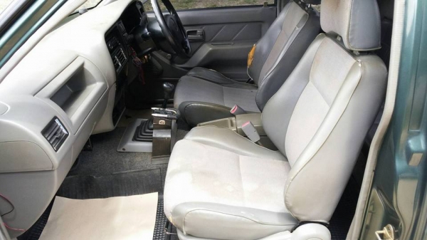 ISUZU DRAGON EYE รุ่นรองท๊อป 2.8 SX TRUBO ปี 40 พวงมาลัยเพาเวอร์แท้ เครื่องดีมาก