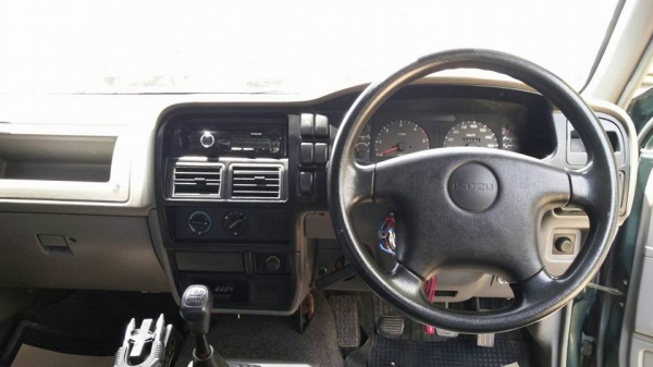 ISUZU DRAGON EYE รุ่นรองท๊อป 2.8 SX TRUBO ปี 40 พวงมาลัยเพาเวอร์แท้ เครื่องดีมาก