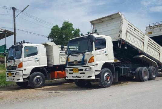 มี 4พ่วง สิบล้อ ฮีโน่ 320ปี49แม่ลูก 2เพา ดั้มสามมิตแท้ สภาพดีสวยเดิมๆไม่มีล้ม เล่มทะเบียนพร้อมโอน