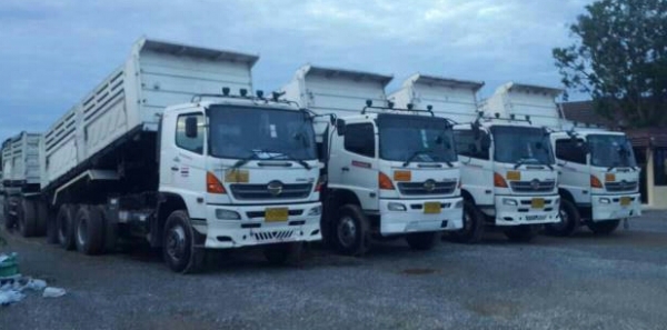 มี 4พ่วง สิบล้อ ฮีโน่ 320ปี49แม่ลูก 2เพา ดั้มสามมิตแท้ สภาพดีสวยเดิมๆไม่มีล้ม เล่มทะเบียนพร้อมโอน