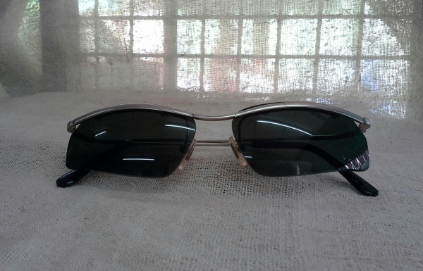 แว่นตาหน่วยรบทหารบกอเมริกัน / แบรนด์ดังอิตาลี   POLICE  made in Italy