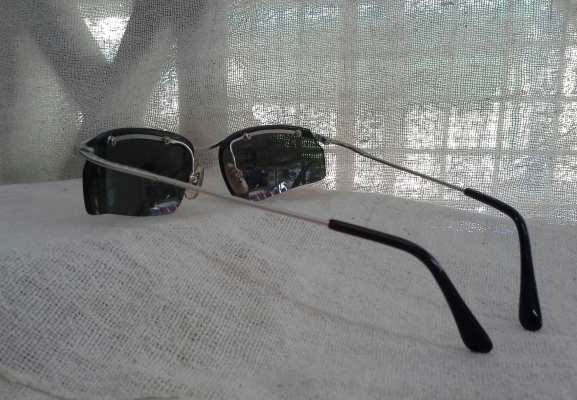 แว่นตาหน่วยรบทหารบกอเมริกัน / แบรนด์ดังอิตาลี   POLICE  made in Italy