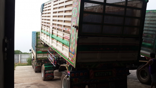 ขายด่วนรถพ่วง22ล้อสองเพลาดั้มแม่ลูก สภาพพร้อมใช้ ราคาเบาๆจัดแนนท์ได้โทร0856842587