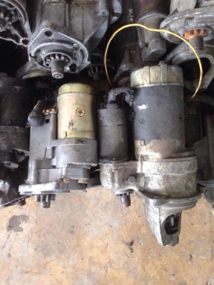 ขายไดร์หลายยี่ห้อครับ มีทั้ง6ล้อ ปิ๊กอัฟ 10ล้อ มาเลือกดูครับ เอามาเทียบดูไม่รู้ว่ายี่ห้อไหนมั้ง ลูกเล็ก 1000 ลูกใหญ่ 1800 ปั๊มไฮโดรลิคมีหลายขนาดลูกล่ะ 1000-1500