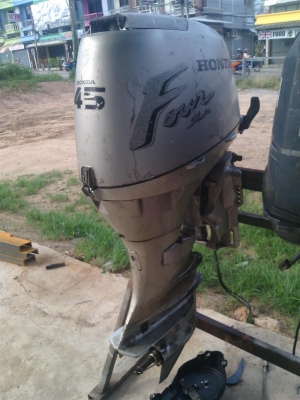 เครื่องฮอนด้า 45แรง 4จังหวะ ไม่ทริม เดิมญี่ปุ่น สภาพพร้อมใช้งาน