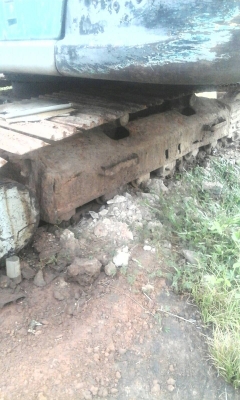 SK200-5  M.5 มีอินวอยล์ ไฟฟ้าครบ เอวแน่น เครื่องแห้ง รถสภาพดีใช้ได้ สีไม่สวยพร้อมใช้..