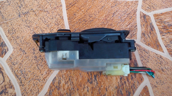 สวิตช์กระจกข้างขวา Toyota Levin,TRUENO ปี1995-1997