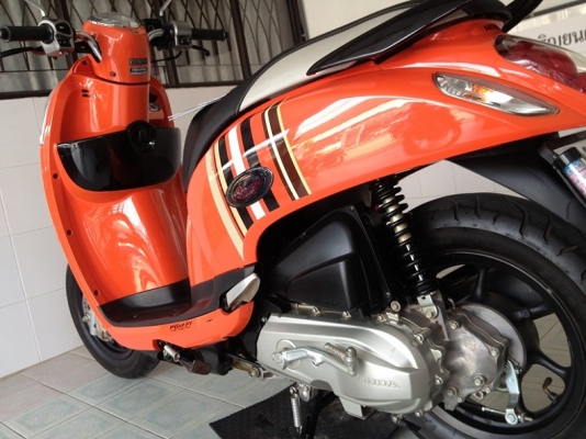 Scoopy-i โฉมใหม่ล่าสุด ตัวTop ล้อแม็ก วิ่ง6000 ปลายปี57 (ของแถม 4 รายการ) Scoopy-i โฉมใหม่ล่าสุด ตัวTop ล้อแม็ก วิ่ง6000 ปลายปี57 (ของแถม 4 รายการ)