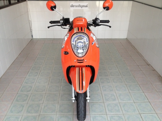 Scoopy-i โฉมใหม่ล่าสุด ตัวTop ล้อแม็ก วิ่ง6000 ปลายปี57 (ของแถม 4 รายการ) Scoopy-i โฉมใหม่ล่าสุด ตัวTop ล้อแม็ก วิ่ง6000 ปลายปี57 (ของแถม 4 รายการ)