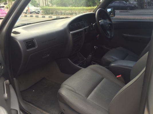 MAZDA 4 ประตู มือ1 ห้าง ดีเซล 2500 cc เดิม