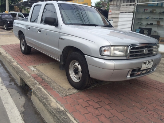 MAZDA 4 ประตู มือ1 ห้าง ดีเซล 2500 cc เดิม