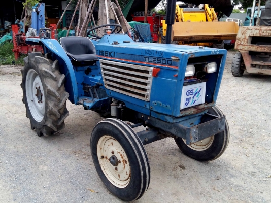 ขายรถไถนั่งขับ ISEKI TL2500 (25แรง) พร้อมใช้งาน ติดต่อ 086-775-7900 086-324-1992