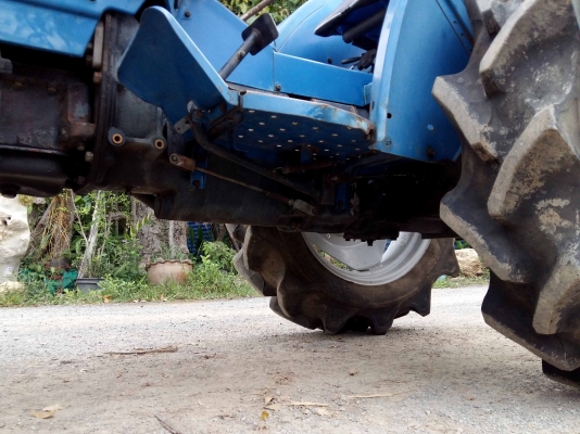 ขายรถไถนั่งขับ ISEKI TL2500 (25แรง) พร้อมใช้งาน ติดต่อ 086-775-7900 086-324-1992