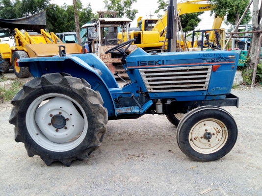 ขายรถไถนั่งขับ ISEKI TL2500 (25แรง) พร้อมใช้งาน ติดต่อ 086-775-7900 086-324-1992