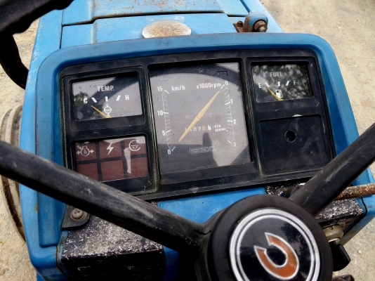 ขายรถไถนั่งขับ ISEKI TL2500 (25แรง) พร้อมใช้งาน ติดต่อ 086-775-7900 086-324-1992