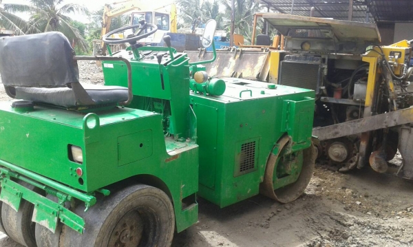 ขายรถบด ซาไก หน้าเหล็ก หลังยาง เครื่องยนต์ ISUZU 3KR  รุ่น TW 25 ราคา 286,000 บาท