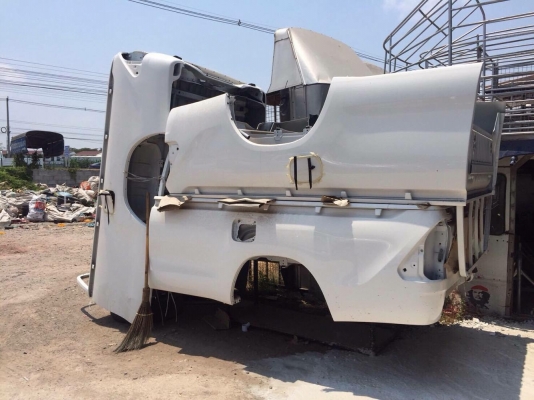 ขายกะบะเปล่า REVO ตอนเดียวสีขาวถอดป้ายแดง