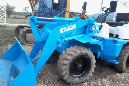 ขายรถตัก Mitsubishi ws210 ราคา 380,000