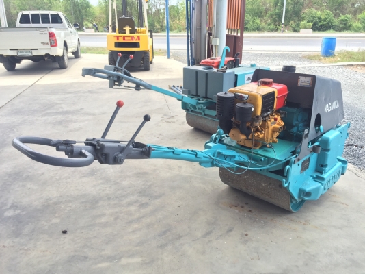 ขายรถบดเดินตามNAGAOKAรุ่นV-6WDมือสองญี่ปุ่นสั่นสเทือนได้เครื่องดีเซลยันม่า1สูบสภาพดีพร้อมใช้งานมีให้เลือกหลายคันหลายขนาด