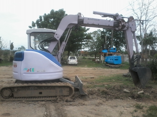 ขายรถขุดเล็ก ยี่ห้อ SUMITOMO SH55 แทรคยาง รถเก่านอกสภาพสวย ราคา 440,000 บาท