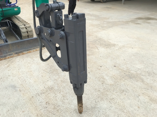 ขายKomatsu pc20-7 มีหัวแย๊ก ขายKomatsu pc20-7 มีหัวแย๊ก