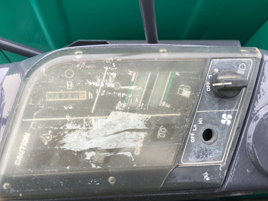 ขายKomatsu pc20-7 มีหัวแย๊ก ขายKomatsu pc20-7 มีหัวแย๊ก