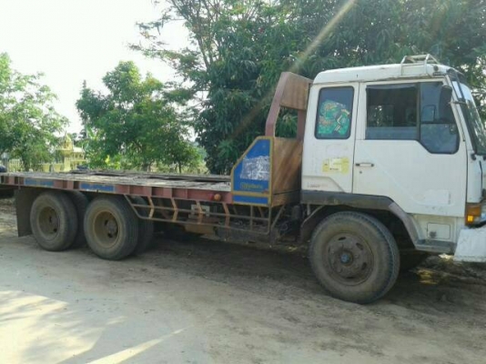 ขายเทเลอร์ MITSUBISHI FN215 สภาพสวยพร้อมใช้ ราคาต่อรองได้ ติดต่อได้ที่คุณ อ๊อฟ พิจิตร 086-737-9991