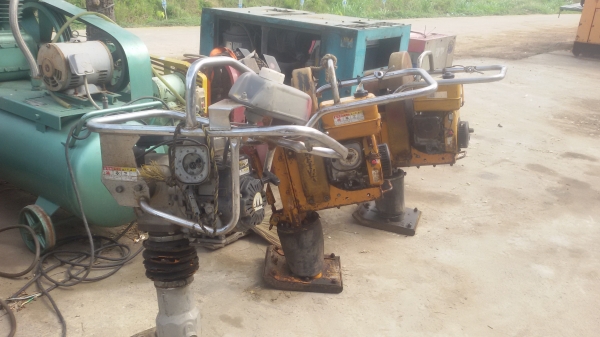 ขายเครื่องตบดินแบบกระโดด ขายเครื่องตบดินแบบกระโดด