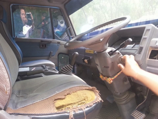 ขายรถดั้ม5คิว เครื่อง165แรง ภายในสวย แอร์เย็น ยางดี เอกสารใบอินวอย ราคา325,000 สนใจโทร 090-8588220คุณนะ 093-3258446คุณบิว หรือเข้าดูสินค้าอื่นๆได้ที่ www.narong2truck.com หรือ www.truck.in.th/498 หรือเพจFacebook ณรงค์ ซื้อขายรถมือสอง (เว็บไซต์ส่วนตัว) หรื