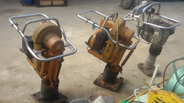 ขายเครื่องตบดินแบบกระโดดพร้อมใช้เครื่องนำเข้าแรงสุด อึด ทน