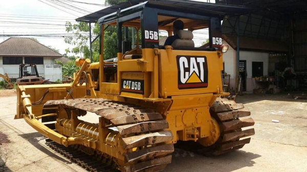ขายแทรคเตอร์CAT D5B 49X