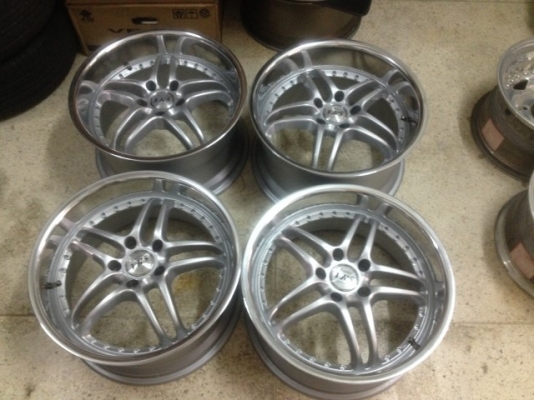 ล้อญี่ปุ่น MANARAY VR5 18 หน้า8ครึ่งหลัง9ครึ่งอ๊อฟ35 5รู114เก็บสีใหม่มาสวยๆ