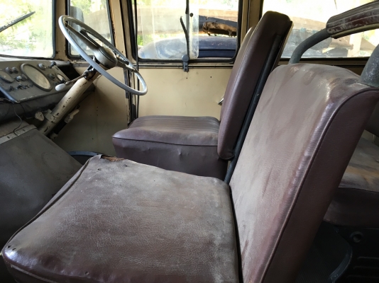 รถ benz ตู้สภาพเดิม ทะเบียนแจ้งจอด เครื่องติดได้ ช่วงล่างต้องเช็ครถจอดนาน เปิดราคาที่ 600,000฿ สนใจสอบถาม 099 814 1980