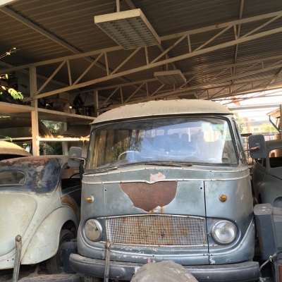 รถ benz ตู้สภาพเดิม ทะเบียนแจ้งจอด เครื่องติดได้ ช่วงล่างต้องเช็ครถจอดนาน เปิดราคาที่ 600,000฿ สนใจสอบถาม 099 814 1980