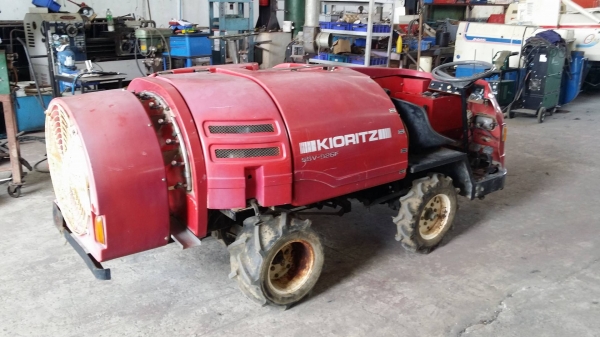 รถพ่นยาแอร์บัส KIORITZ รุ่น SSV-526F เก่าญี่ปุ่น สภาพสวย รถพร้อมใช้งาน ขนาดถังบรรจุน้ำ 500 ลิตร แรงพ่นกระจายรอบทิศทาง รถพ่นยาแอร์บัส KIORITZ รุ่น SSV-526F เก่าญี่ปุ่น สภาพสวย รถพร้อมใช้งาน ขนาดถังบรรจุน้ำ 500 ลิตร แรงพ่นกระจายรอบทิศทาง