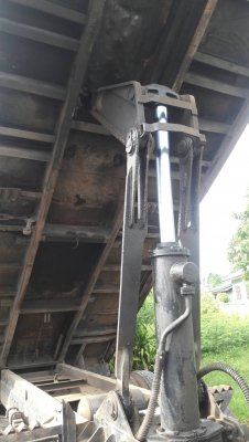 ขาย10ล้อISUZU ROCKY ครัชซีแท้ เครื่องส้ม185แรง ดั้มพ์เกษตร 1เพลา+สโลว์กลาง พวงมาลัยเพาว์เวอร์ เบรกทิฟฟี่ เครื่องดี ครัชซีสวย เอกสารพร้อมโอน ขายสดและจัดไฟร์แนนซ์ ด.บ8/ปี ดูรถได้ที่ อ.ประทาย จ.นครราชสีมา TEL.0857698049 0887115178 ID LINE ps5599 (ราคา560000$