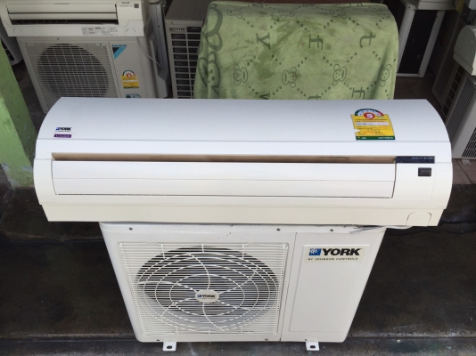 **** ขายแอร์ YORK 18000 BTU สภาพสวย ****