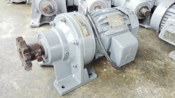 ** ขึ้นรถแล้วครับ!! ** มอเตอร์เกียร์ Mitsubishi Cyclo Drive 2 HP 380V ทด 1:43 เพลาออก 34 RPM สภาพสดวิ่งเงียบพร้อมใช้งาน!!