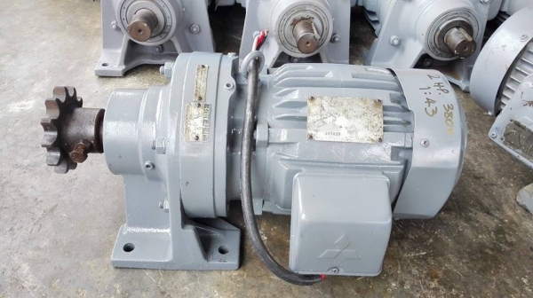 ** ขึ้นรถแล้วครับ!! ** มอเตอร์เกียร์ Mitsubishi Cyclo Drive 2 HP 380V ทด 1:43 เพลาออก 34 RPM สภาพสดวิ่งเงียบพร้อมใช้งาน!!