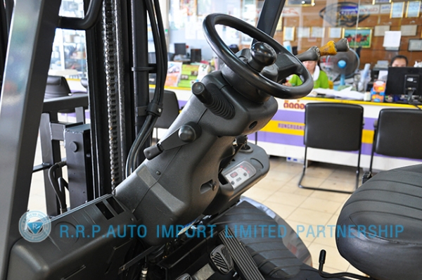 ขายรถโฟล์คลิฟท์มือสอง TCM รุ่น FHD25I3A-2Z500319  ราคา 445,000 บาท นำเข้าจากประเทศญี่ปุ่น 100\% ไม่เคยใช้งานในประเทศไทย