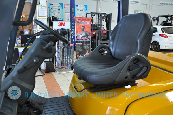 ขายรถโฟล์คลิฟท์มือสอง TCM รุ่น FHD25I3A-2Z500319  ราคา 445,000 บาท นำเข้าจากประเทศญี่ปุ่น 100\% ไม่เคยใช้งานในประเทศไทย