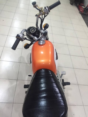 ขายกอลิล่า สีส้มดำ ขายกอลิล่า สีส้มดำ