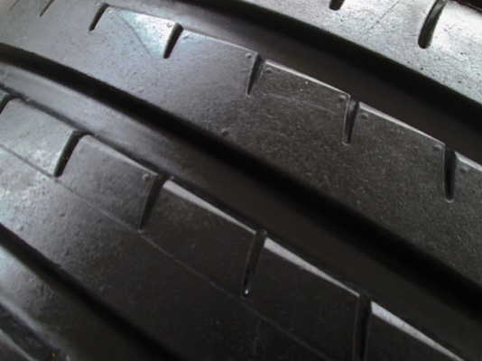 ขายยาง YOKOHAMA ADVAN 255-30-20 กลางปี14 งามๆ 1คู่