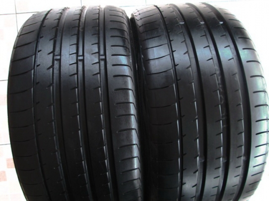 ขายยาง YOKOHAMA ADVAN 255-30-20 กลางปี14 งามๆ 1คู่