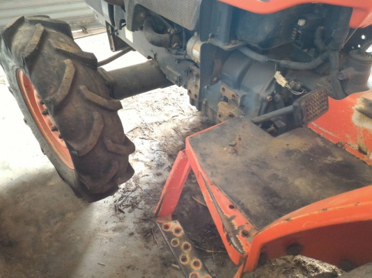 ขายรถไถ KUBOTA L3408 พร้อมดันหน้า ผานพรวน ราคา 188,000 อ.แกลง จ.ระยอง มีรถขน่งบริการทั่วไทย DC Tractor Rayong =0818618678 ,0899347475 id line=0818618678 id line=0899347475 https://www.facebook.com/Tractors-Rayong-307154532717928/photos_stream?tab=photos_a