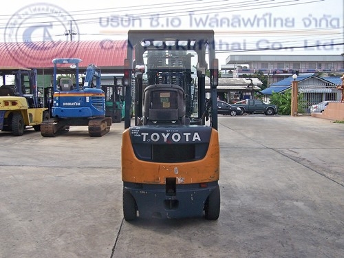 ขาย รถโฟล์คลิฟท์ TOYOTA รุ่น 8FGL15