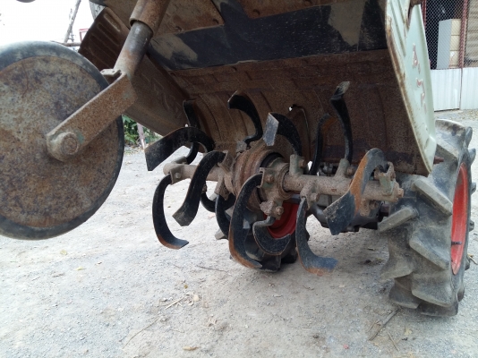 ขายรถพรวนดิน YANMAR รุ่น YH 800 เก่านอกยังไม่เคยใช้งานในไทย ติดต่อ 086-775-7900 086-324-1992